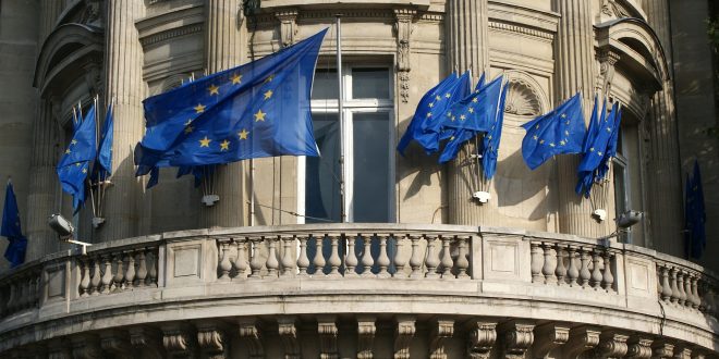 Los contratos internacionales de bienes inmuebles y la reglamentación uniforme de la Unión Europea