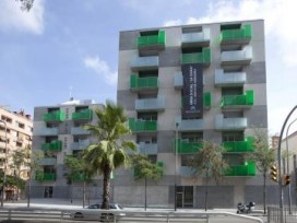 Sareb cede a la Junta de Andalucía 400 viviendas para alquileres asequibles