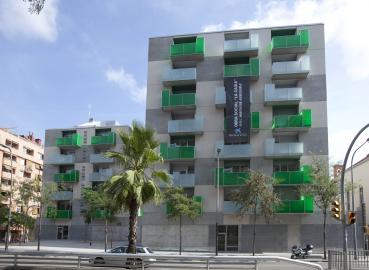 Sareb cede a la Junta de Andalucía 400 viviendas para alquileres asequibles