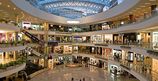 Las rentas en locales y centros comerciales aumentan por primera vez desde la crisis