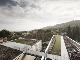 El primer edificio con cubierta vegetal destinado a educación en España gana dos premios internacionales de edificación y sostenibilidad